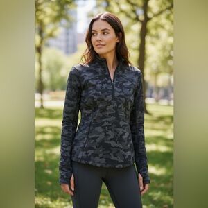 Lululemon Black Gray Camouflage Pattern Top — Size Medium